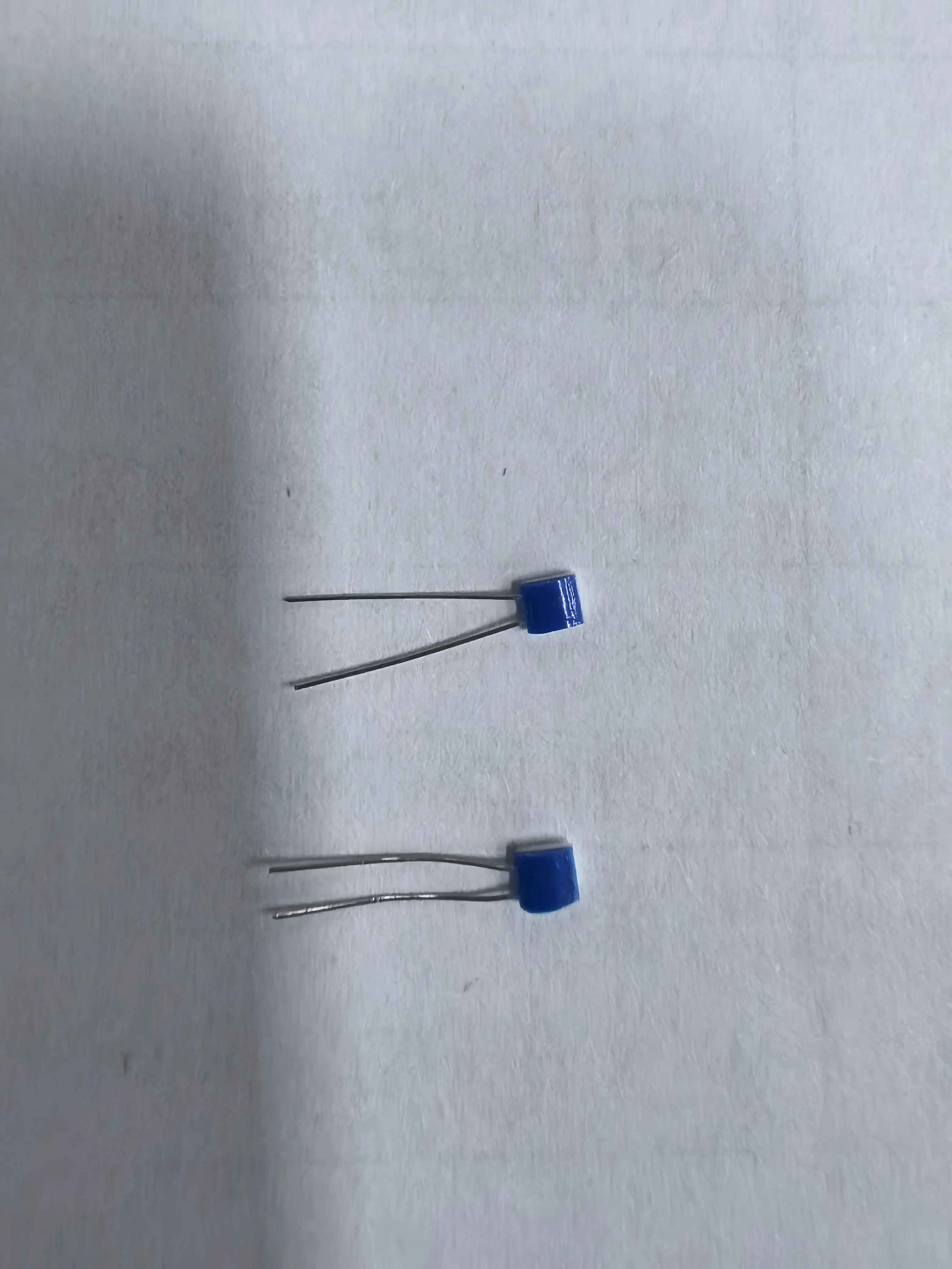 Pt100-SMD thin film platinum resistors Pt100-SMD thin film platinum resistors